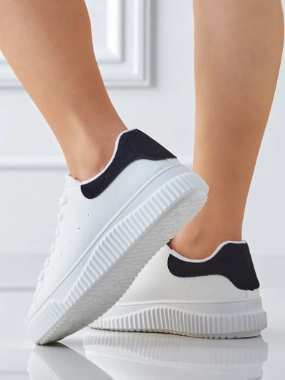 Damskie sneakersy Callista na platformie ze skóry ekologicznej białe-czarne