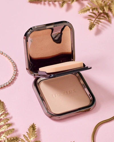 Luxelux pudră presată cu durată lungă 02