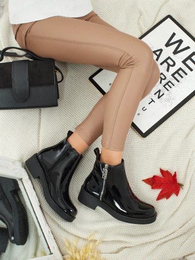 Botine de damă lăcuite din piele ecologică Calvera