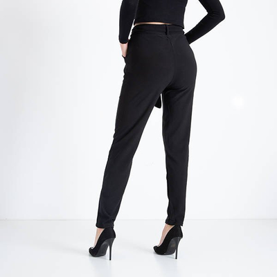 Drumeții negre cu curea pentru femei - Îmbrăcăminte