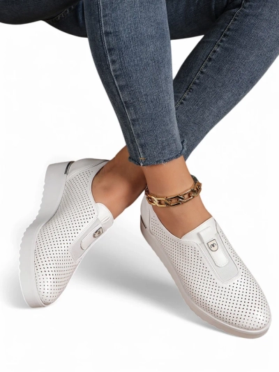 Pantofi perforați pentru femei Royalfashion Slip-on Goffies