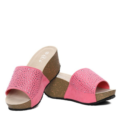 Różowe klapki na koturnie - Obuwie