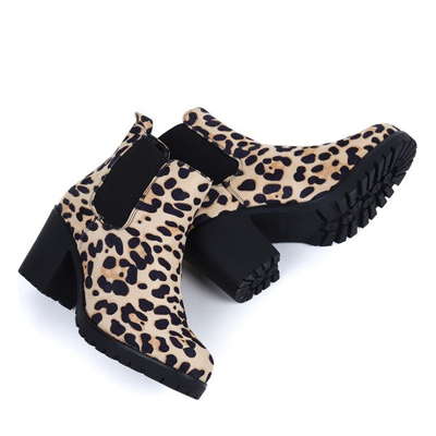 Botki na słupku w panterkę Sarah - Obuwie