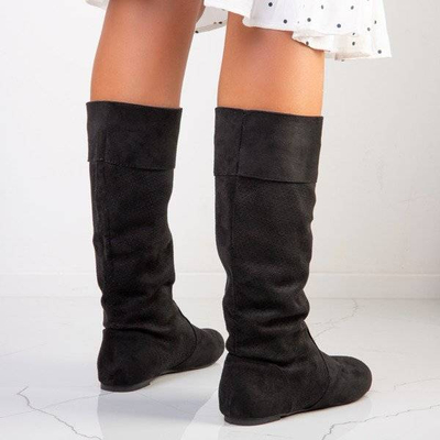 Czarne kozaki z ażurową cholewką Marira - Obuwie