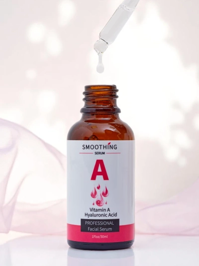 Ser cu efect de netezire cu vitamina A și acid hialuronic