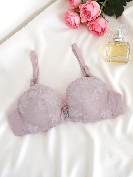 Royalfashion Sutien push-up de damă cu dantelă Sensuelle Lift