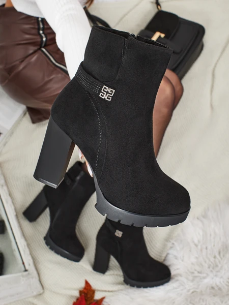 Botine de damă eco piele întoarsă cu toc gros Zavrina