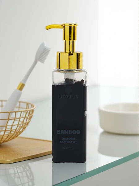 LUXELUX Wybielająca pasta do zębów z tauryną i aktywnym węglem