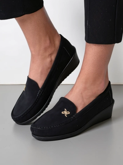 Mocasinile Royalfashion pentru femei pe o talpă joasă Lomman