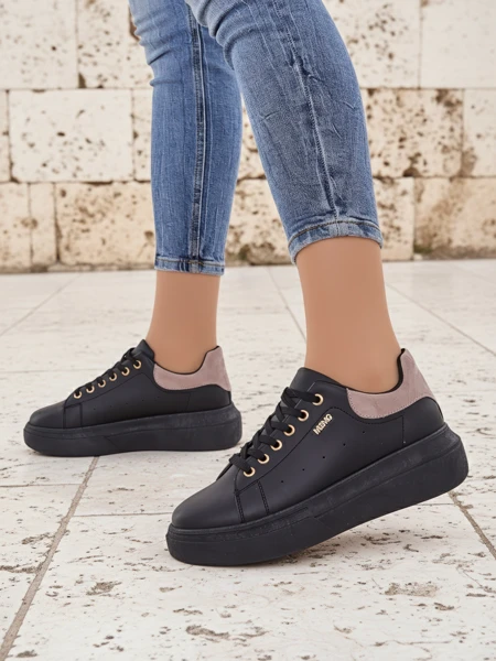 Sneakers de damă Callista Royalfashion negri cu platformă din piele ecologică