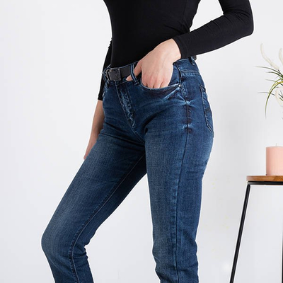 Pantaloni din denim de culoare albastru marin, cu o centură - Îmbrăcăminte