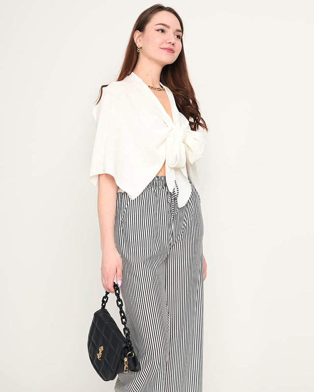 Pelerina scurta dama alba - Imbracaminte