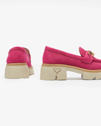 Royalfashion Mocasini din eco-suede cu ornament auriu în fucsia Zaffix