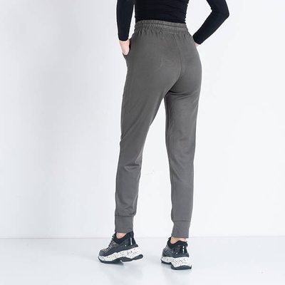 Pantaloni de trening verde pentru femei - Îmbrăcăminte