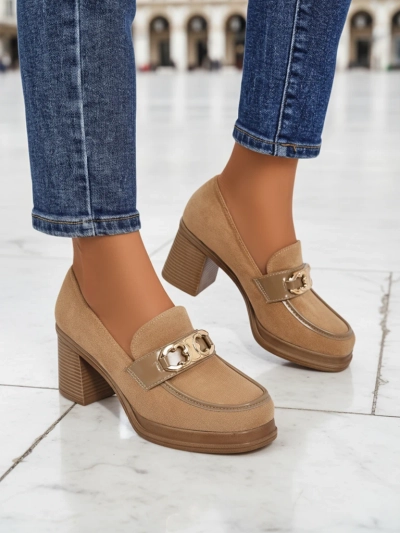 Damskie Loafers Perseida – jasnobrązowe zamszowe na słupku eleganckie