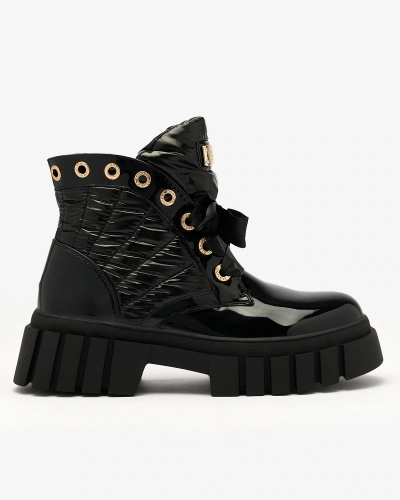 Royalfashion Cizme de damă negre Alefro matlasate și lăcuite