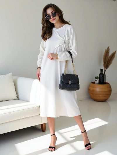 Rochie midi oversized din material Royalfashion pentru femei cu o floare