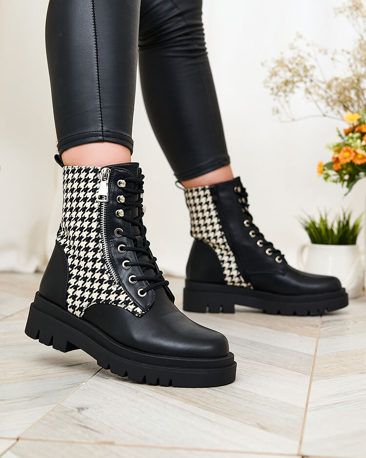 Royalfashion Cizme negre de damă cu inserție de pepite Zatafel