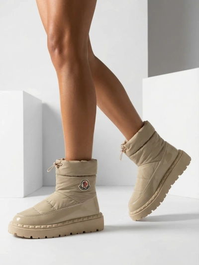 Royalfashion Cizme de zăpadă slip-on pentru femei de culoare maro deschis Ireda