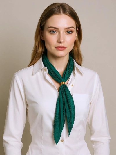 Apollonia Verde – Apaszka Plisată Verde din Poliester de Damă Eleganza