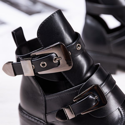 Czarne botki z wycięciem na płaskim obcasie Loca - Obuwie