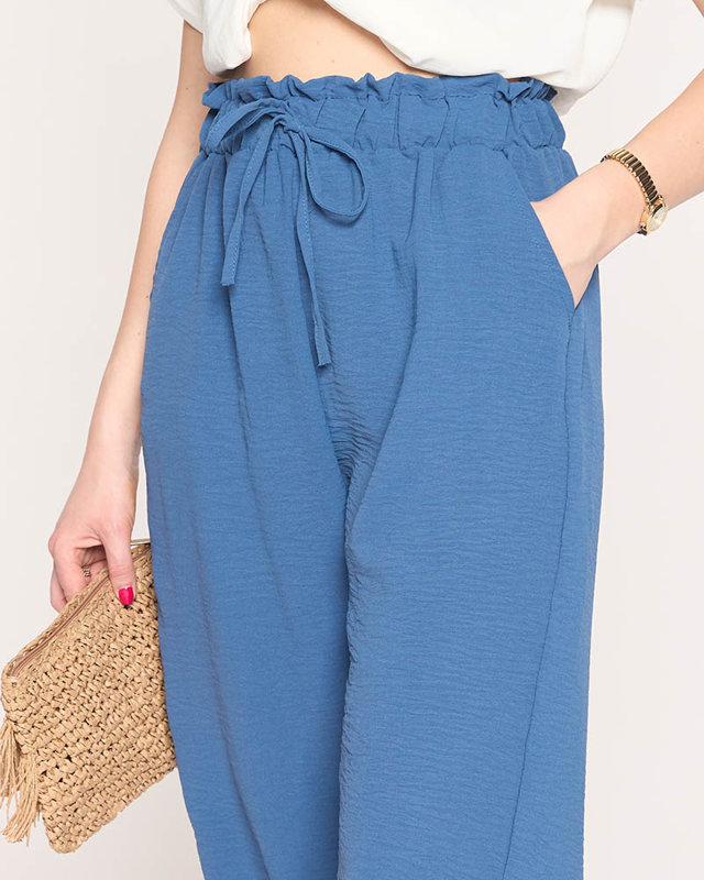 Pantaloni de damă din țesătură în albastru PLUS SIZE - Îmbrăcăminte