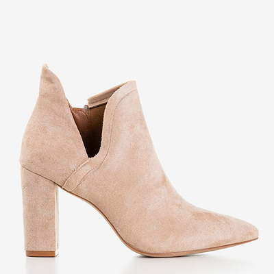 OUTLET Botine de dama maro deschis cu decupaj Alania - Incaltaminte