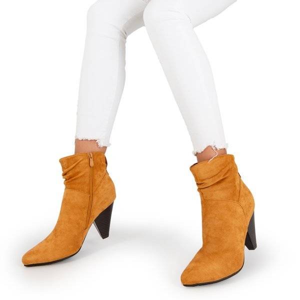 OUTLET Cizme maro cu toc triunghiular Lika - Pantofi