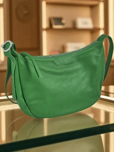 verde închis