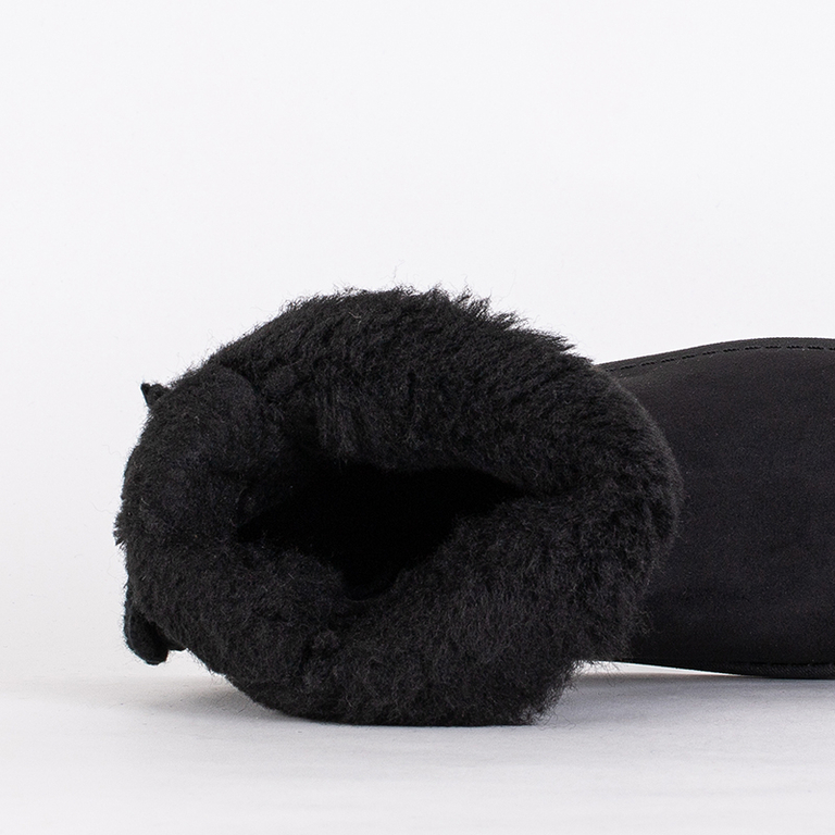 Ghete de damă Aurelia negre cu toc plat