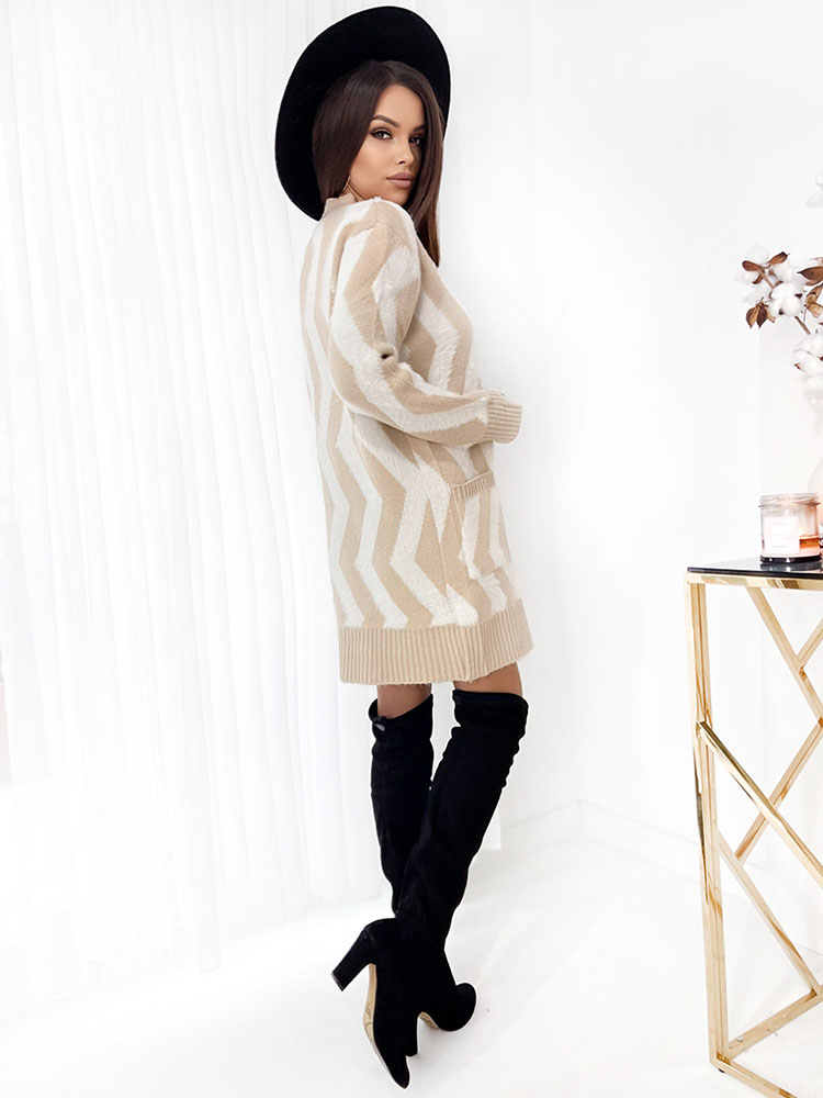 Royalfashion Pulover lung cu nasturi în carouri Koalt