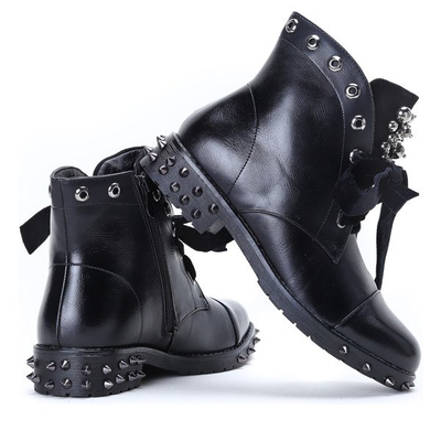 Czarne workery z ćwiekami Darina - Obuwie