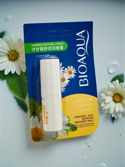 Balsam de buze hidratant cu mușețel