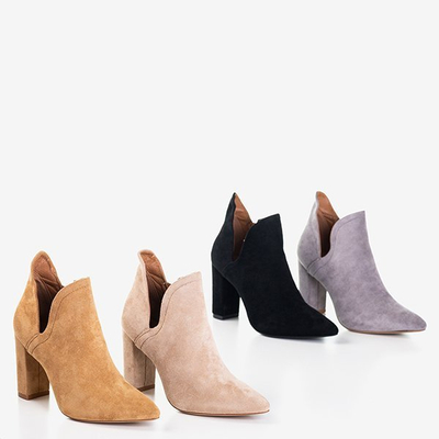 OUTLET Botine de dama maro deschis cu decupaj Alania - Incaltaminte