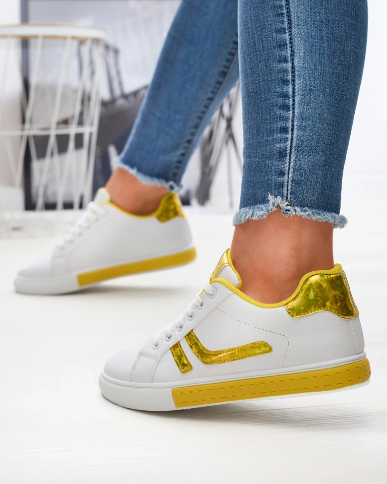 Pantofi sport de damă albi cu inserții holografice galbene Bielga- Footwear