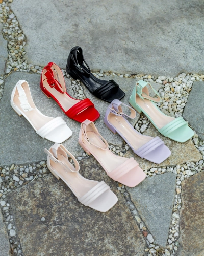 Royalfashion White Laylin sandale cu toc mic