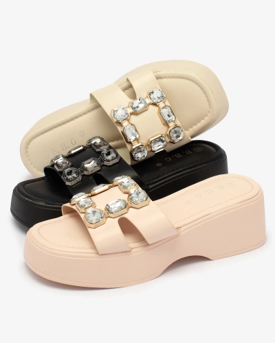 Royalfashion Șlapi de damă negri cu ornamente pe o talpă solidă Norixi