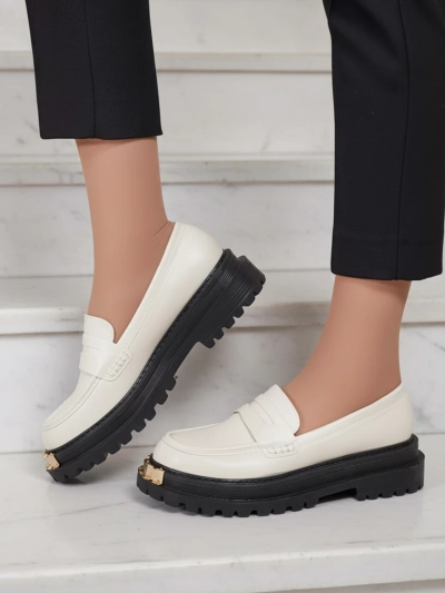 Loafers Dama Aurelia Bej cu Platforma de 5cm - Stilati si Confortabili