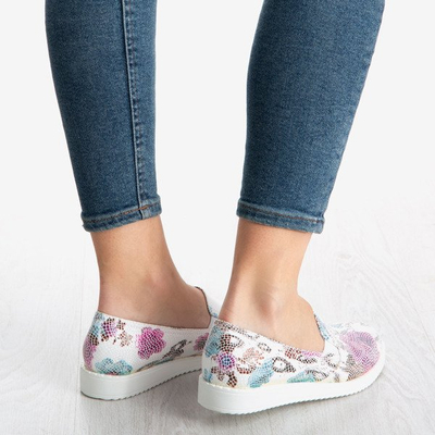 Białe slip - on w kolorowe wzory Shamisilla - Obuwie