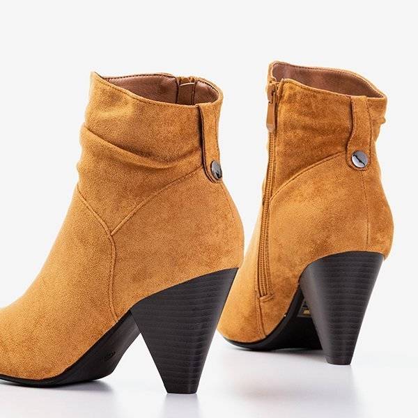 OUTLET Cizme maro cu toc triunghiular Lika - Pantofi