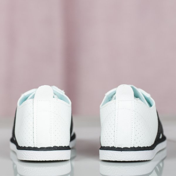 Biało- czarne sportowe obuwie I Gotta Feeling- Obuwie