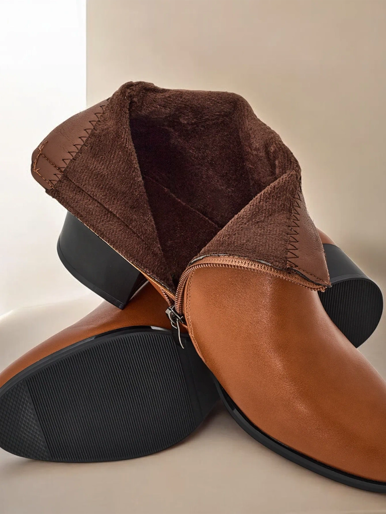 Ghete Letitto pentru femei de la Royalfashion