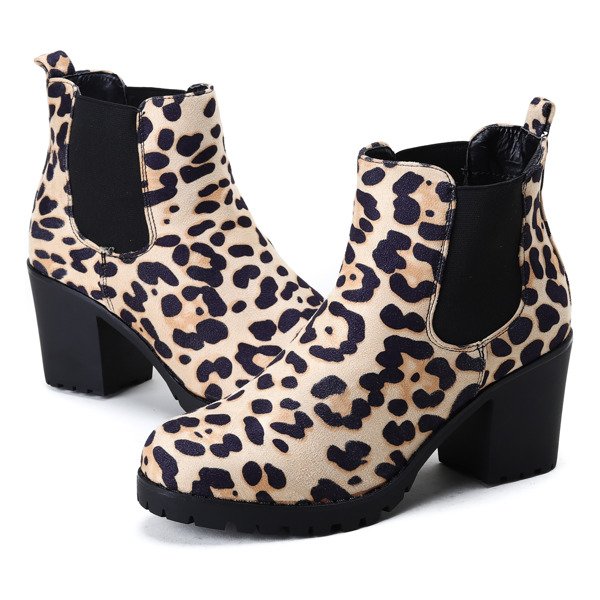 Botki na słupku w panterkę Sarah - Obuwie