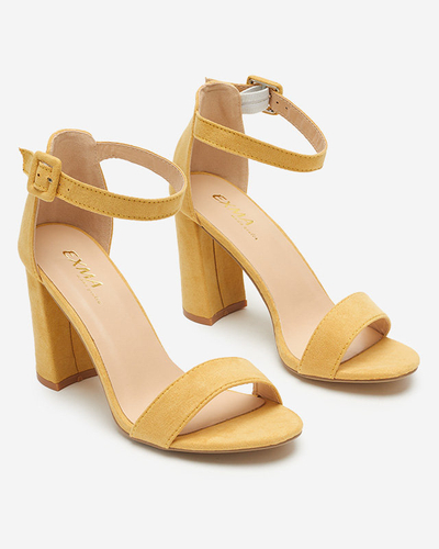 OUTLET Sandale galbene dama pe postul Mavine - Incaltaminte