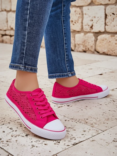 Tenisi de damă Callista Fuchsia - țesătură ușoară, talpă plată de 2,5 cm