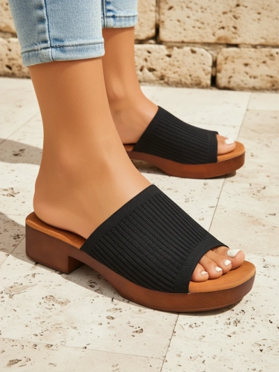 Royalfashion Damskie klapki na niskim obcasie Ribbed Grace