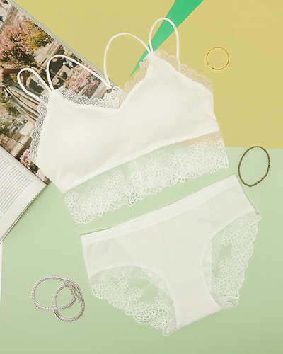 Set lenjerie intima dama cu dantela ecru - Lenjerie intima