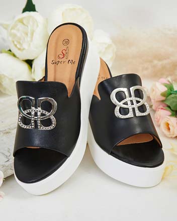 Royalfashion Sailme Flip-flops pentru femei pe o piele de pisică