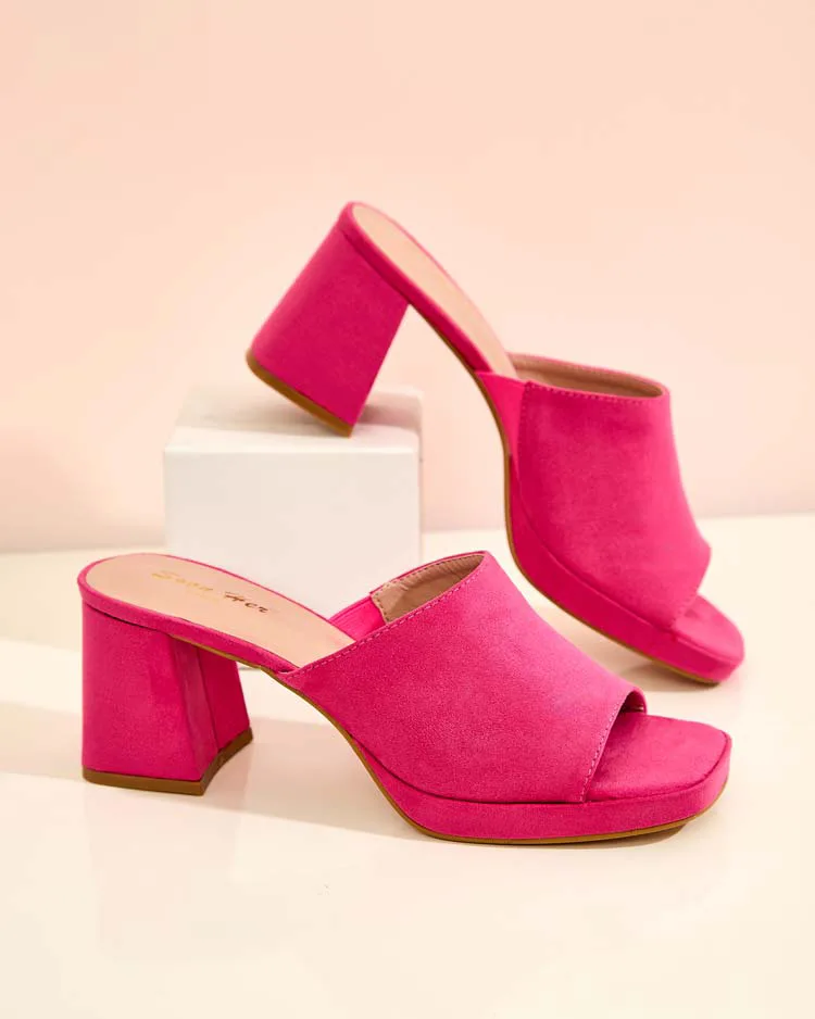 Royalfashion Flip-flops pentru femei pe un post Opetikas