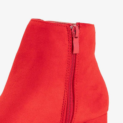 Cizme de damă roșii pe Calida post - Încălțăminte